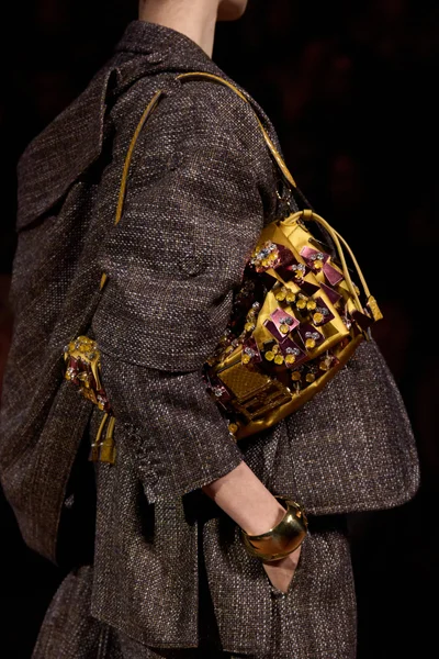 Look 51